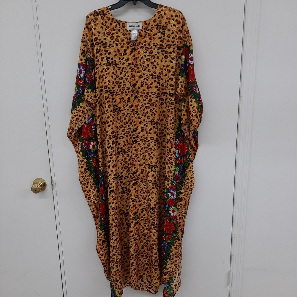Willard Lepord and floral print caftan